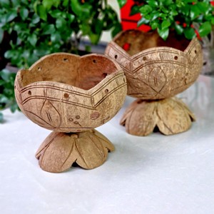 High quality flower <b>pot</b> <b>stand</b> garden decor coconut shell planter natural plant <b>pots</b> with <b>stands</b> - Product Image 1