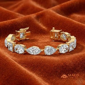 สร้อยข้อมือเทนนิสโมอิสซาไนต์ทรงต่างๆ ชุบทอง 18K สำหรับผู้หญิง ดีไซน์เครื่องประดับแฟชั่นหรูหราสไตล์เบเวอร์ลี่ฮิลส์ - Product Image 4