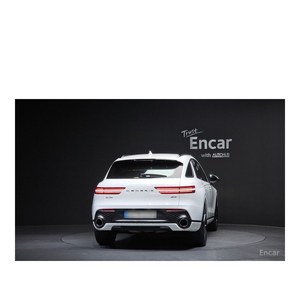 Genesis GV70 2.5T AWD 2024, SUV a Gasolina con Caja de Cambios Automática, Asientos de Cuero, Cámara Trasera, 28,486 km, Volante a la Izquierda - Product Image 4