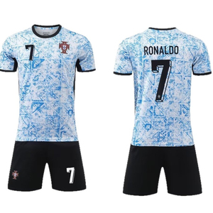 ชุดเสื้อฟุตบอลทีมเยือนโปรตุเกส เบอร์ 7 ชุดแข่งฟุตบอล ระบายอากาศได้ดี แห้งเร็ว ผลิตจากโพลีเอสเตอร์ 100% ชุดกีฬาสำหรับเด็ก ผลิตในประเทศปากีสถาน - Product Image 1