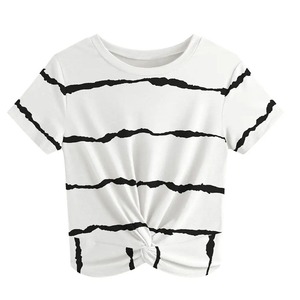 Camiseta Corta a Rayas Blancas y Negras para Mujer, Cuello Redondo, Manga Corta, Corte Holgado, Tejida, Informal, Primavera Verano, 100% Algodón - Product Image 2