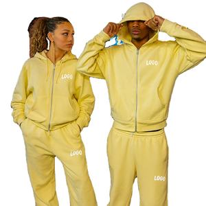 Conjunto Deportivo Personalizado de Alta Calidad, Sudadera con Cierre y Pantalones Holgados de Felpa 100% Algodón, Estilo Deportivo para Hombre - Product Image 2