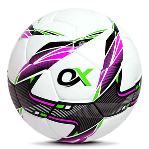Ballon de football en cuir PU personnalisé Oxva Industries pour l'entraînement et la compétition des jeunes - Product Image 3