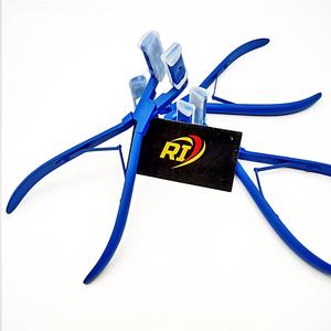 Pinzas de Acero Inoxidable Ecológicas de Alta Calidad para Extensiones de Cabello, con Punta Plana y Mango Azul, Hechas a Mano - Product Image 1