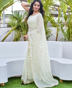 Sari de Chifón con Bordado Decorativo Estilo Bollywood - Product Image 3