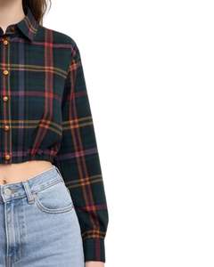 เสื้อเชิ้ตผู้หญิงสีเขียวเข้มลายสก็อตแบบครอป แขนยาว ติดกระดุม สไตล์ลำลอง แฟชั่นทันสมัย รับผลิตตามแบบ (OEM) - Product Image 3