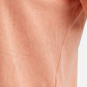 Derniers modèles de crop tops ajustés pour femmes, imprimés numériquement, échantillons de t-shirts courts pour femmes en vente, vêtements de qualité tendance. - Product Image 5