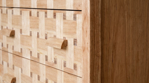 Meuble de rangement scandinave moderne en bois massif à 3 tiroirs pour salon - Product Image 3