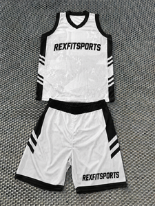 Conjunto de Uniforme de Baloncesto Sublimado Personalizado para Hombre, Jersey y Pantalones Cortos Transpirables, Fabricante de Ropa Deportiva al por Mayor - Product Image 3