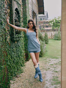 Prêt à expédier Blue Bliss Top Denim Top Tissu doux Denim Marque locale haut de gamme du Vietnam - Product Image 3