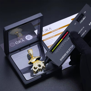 จี้เพชรโมอิสซาไนต์ทรง CDF ชุบโรเดียม เงินแท้ 925 สำหรับผู้ชาย สไตล์ฮิปฮอป พร้อมจี้ตัวอักษร เหมาะสำหรับใส่ทุกวัน - Product Image 4