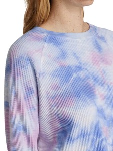 เสื้อไหมพรมลายวาฟเฟิล ย้อมสีฟ้าชมพู สีคอตตอนแคนดี้คลาวด์วอช สำหรับผู้หญิง เสื้อคอกลมแบบสวมใส่สบายๆ ผ้าฝ้าย OEM รับผลิตตามแบบ - Product Image 6