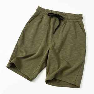 Conjunto Casual de Verano para Hombre con Pantalones Cortos a Juego - Product Image 1