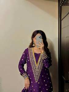 Conjunto de Salwar Kameez Morado Bordado para Mujer con Dupatta – Conjunto de Kurta y Pantalón Étnico Indio para Fiestas y Eventos - Product Image 3