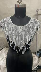 Capa de Nylon de Lujo Ellora con Cuentas Bordadas y Borlas Decorativas para Vestidos de Novia y Trajes de Noche - Product Image 2