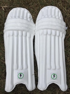 Protectores de pierna de bateo de cricket - Product Image 6