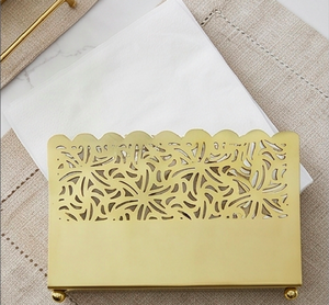 Porta pañuelos de metal dorado con diseño floral recortado, soporte independiente para servilletas, para uso en mesa y en hoteles. - Product Image 5
