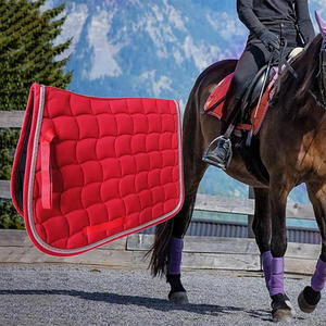 Más Vendido: Almohadilla para Silla de Montar de Estilo Doma y Salto con Accesorios de Cascos y Botas de Protección para Equitación - Product Image 2