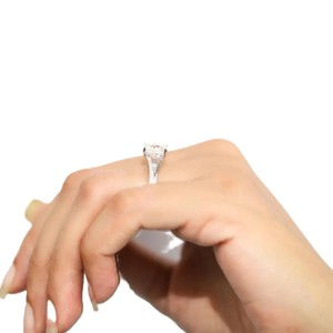 Bague de fiançailles solitaire demi-éternité en or massif 10K 14K 18K avec diamant de laboratoire taille ronde certifié IGI, couleur DEF, clarté VS VVS - Product Image 4