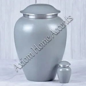 Urne funéraire élégante et artisanale de style moderne pour les êtres chers par Axiom Home Accents avec un design artisanal contemporain - Product Image 6