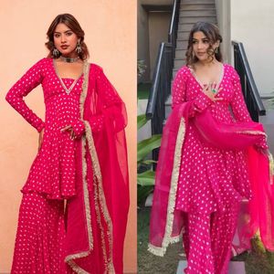 Conjunto Sharara Premium para Mujer, con Jacquard Chanderi, Bordado de Espejos y Dupatta de Red con Borde de Encaje, para Fiestas y Eventos - Product Image 6