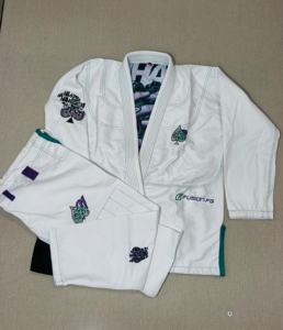 Kimono de Jiu-Jitsu Brésilien (BJJ) Joker Blanc sur Mesure, Nouveau Modèle, Qualité Premium, 100% Coton 440 GSM - Product Image 1