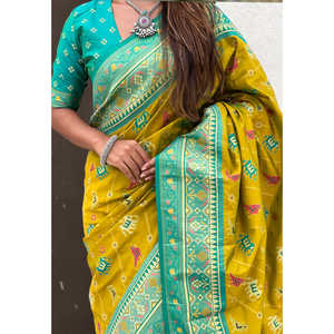 Sari Patola Leheriya en soie douce verte Mehandi tissée Zari Elite Weaves avec des tissages contrastés 700g pour robe de soirée - Product Image 4