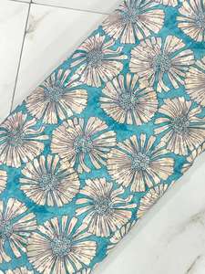 Tissu en organza imprimé numériquement à motifs floraux multicolores avec broderie au fil et travail de paillettes pour costumes de créateurs, saris, kurtis, etc. - Product Image 3