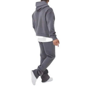 Vêtements d'hiver légers de qualité supérieure survêtement personnalisé vêtements de jogging confortable ensemble de 2 pièces survêtements avec logo personnalisé pour hommes - Product Image 2
