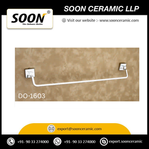 Ensemble d'accessoires de salle de bain contemporains en acier inoxydable chromé à fixation murale, barre porte-serviettes 60 cm, distributeur de savon, porte-brosse à dents, installation facile - Product Image 4