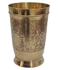 Vaso de Vidrio de Latón Puro con Elegante Diseño en Relieve, Vaso Tradicional Hecho a Mano para Agua, Jugo, Decoración del Hogar - Product Image 4
