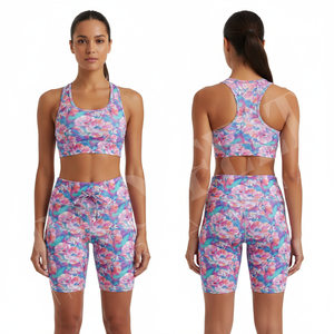 Shorts de yoga en polyester compressif et élastique, confortables, imprimés sur mesure, pour le fitness, le cyclisme, la course à pied et l'entraînement en salle de sport - Product Image 3