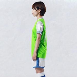 Nueva Camiseta de Fútbol Verde con Logotipo Blanco para Mujer, Corte Regular, Cierre de Tirantes, Manga Corta, Estampado Sublimado RIVIAN ATLANTIC - Product Image 4