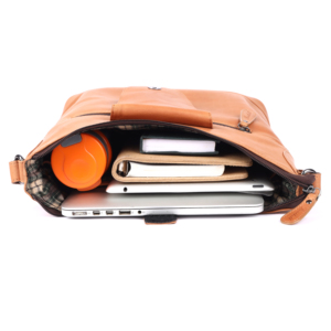 Bolso de Mano Clásico de Cuero Genuino de Alta Demanda con Correa para Hombro y Cierre de Solapa para Mujer, Uso Diario, Diseño Duradero en Color Marrón, en Venta - Product Image 2