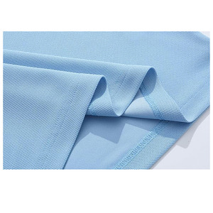เสื้อโปโลสีฟ้าอ่อนสำหรับผู้ชายพร้อมโลโก้สั่งทำพิเศษ – ผ้าฝ้ายระบายอากาศ แขนสั้น สวมใส่สบาย ขายส่ง ผู้ผลิต OEM - Product Image 5