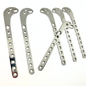 Kit de Osteotomía Supracondilar Ortopédica Veterinaria RAICES Enterprices Personalizable, Fuente de Alimentación Manual, Placas Óseas, Aprobado por CE ISO 3 - Product Image 1