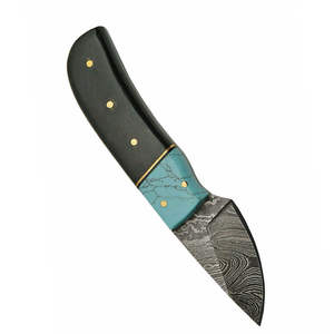 Cuchillo de caza hecho a mano de acero de Damasco con mango de turquesa y funda de cuero, hoja de punta caída y filo recto. - Product Image 4