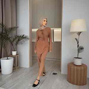 Abaya Informal Moderna y Sencilla para Mujer, Estilo Dubái, Vestido Largo Islámico Modesto, Ligero y Transpirable - Product Image 1