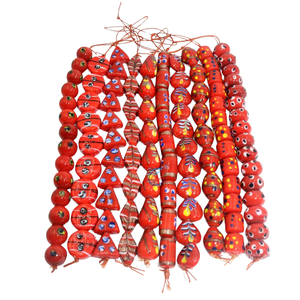 EXCEL EXPORTS - Hilo de Cuentas Decorativas de Vidrio Rojo de 8 Pulgadas | Cuentas de Vidrio Variadas Hechas a Mano para la Fabricación de Joyas y Manualidades - Product Image 6