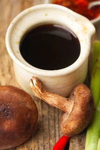 Poisson végétarien Shiitake 15% jus de champignons Shiitake sel sucre extrait de levure fabriqué au Viet Nam - Product Image 5