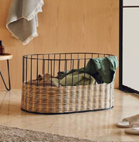 Panier cylindrique compact en rotin tressé avec fermeture sécurisée par boucle à bouton pour petits objets essentiels, disponible au prix de gros