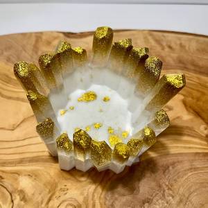 Custom Design Resin And Natural Wood Candle <b>Holder</b> Handmade Candle Stand For Home Decor Wedding Party And Gifting - Product Image 3