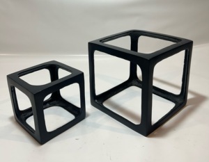 Sculpture abstraite en aluminium noir mat, art métallique contemporain, figurine moderne, décoration de table pour salon, chambre à coucher - Product Image 6