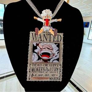 จี้เพชรโมอิสซาไนต์ทรงกลม VVS1 พร้อมโลโก้ จี้ห้อยคอแบบฮิปฮอปประดับเพชร  ทำจากเงินแท้ 925 ชุบทอง 14K ของขวัญวันฮาโลวีน - Product Image 2