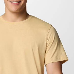 เสื้อเชิ้ตผ้าฝ้ายสำหรับผู้ชาย ดีไซน์ทันสมัย รับผลิตแบบ OEM ทรงหลวม สวมใส่สบาย เรียบง่ายแต่ดูมีสไตล์ สีพื้น คุณภาพสูง - Product Image 3