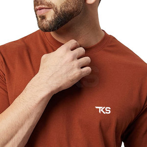 T-shirt surdimensionné pour homme, fabriqué avec les meilleurs matériaux, faible MOQ, haute qualité, en vente - Product Image 6