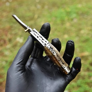 Couteau pliant artisanal en acier Damas avec étui en cuir, couteau de survie et de camping pour activités de plein air, fournisseur de couteaux de chasse EDC aux États-Unis - Product Image 3