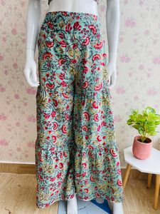 Conjunto bohemio de algodón con estampado de bloques a mano para mujer, Top corto, pantalón acampanado - Product Image 2