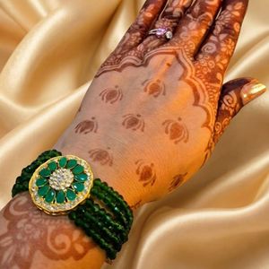 สร้อยข้อมือลูกปัดทำมือสำหรับผู้หญิง สร้อยข้อมือคริสตัลลายดอกไม้ เครื่องประดับแฟชั่น ของขวัญสำหรับสาวๆ สวมใส่ได้ทุกวัน สร้อยข้อมือรักี - Product Image 3