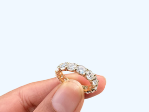 Anillo de Eternidad de Oro de 10K para Mujer con Diamantes Redondos Naturales en Engaste Pavé, Joyería Clásica para Boda o Compromiso - Product Image 1